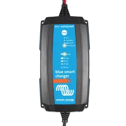 Blue Smart IP65 Charger 12/10 + DC connector Blue Smart IP65 Charger 12/10 + DC connector